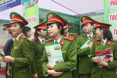 Những nội dung cần biết khi thi vào các trường thuộc khối ngành Công an năm 2013 Những nội dung cần biết khi thi vào các trường thuộc khối ngành Công an năm 2013