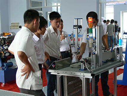 Các trường được tuyển sinh liên thông hệ chính quy 2013 Các trường được tuyển sinh liên thông hệ chính quy 2013
