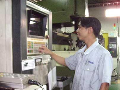 Công nhân đi học - Bài 1: Gian nan đường đến lớp Công nhân đi học - Bài 1: Gian nan đường đến lớp