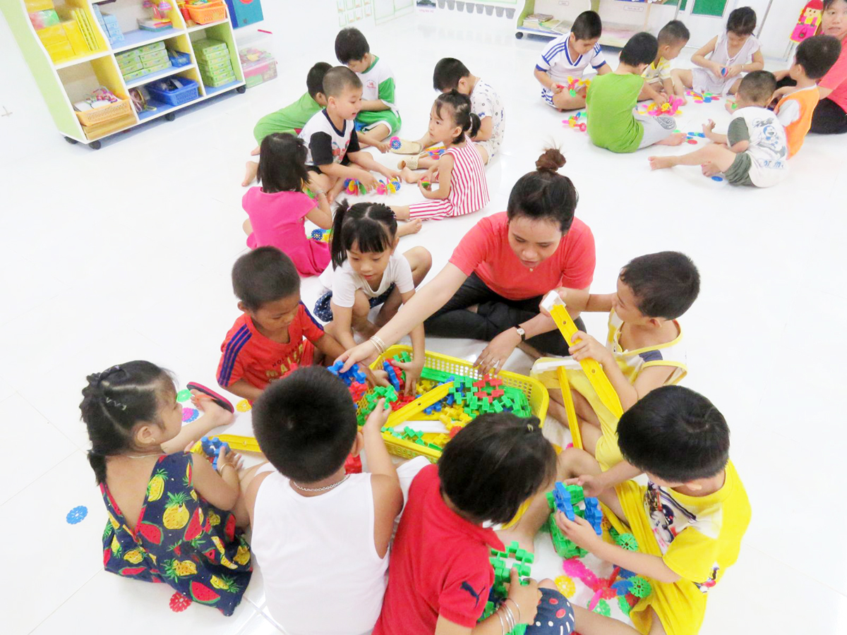 Tốt nghiệp các ngành khác có được làm giáo viên và nhân viên trường mầm non không Tốt nghiệp các ngành khác có được làm giáo viên và nhân viên trường mầm non không